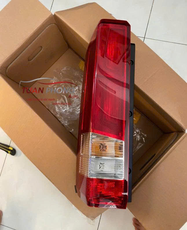 Đèn Lái Sau HYUNDAI SOLATI Chính Hãng 9240159100 , 9240259100