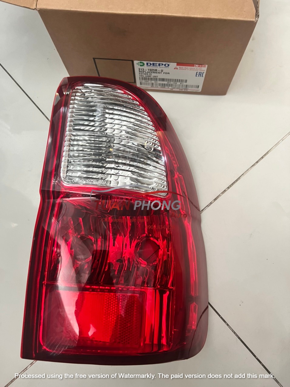 Đèn Lái Sau ISUZU HILANDER 2001 2004